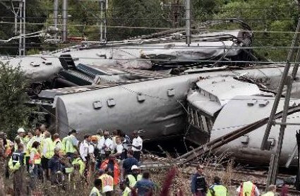 Photo of Sudafrica: si scontrano due treni, trecento feriti
