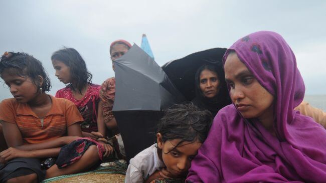 Photo of Migliaia di musulmani Rohingya fuggono in Thailandia