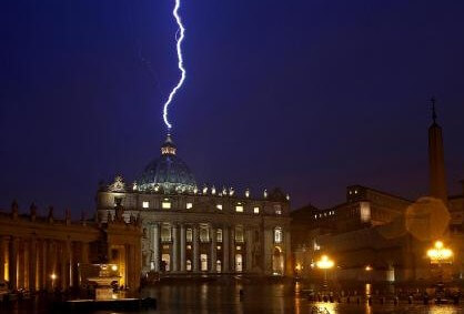 Photo of Vatican urges use of force to fight ISIS if political solution failed