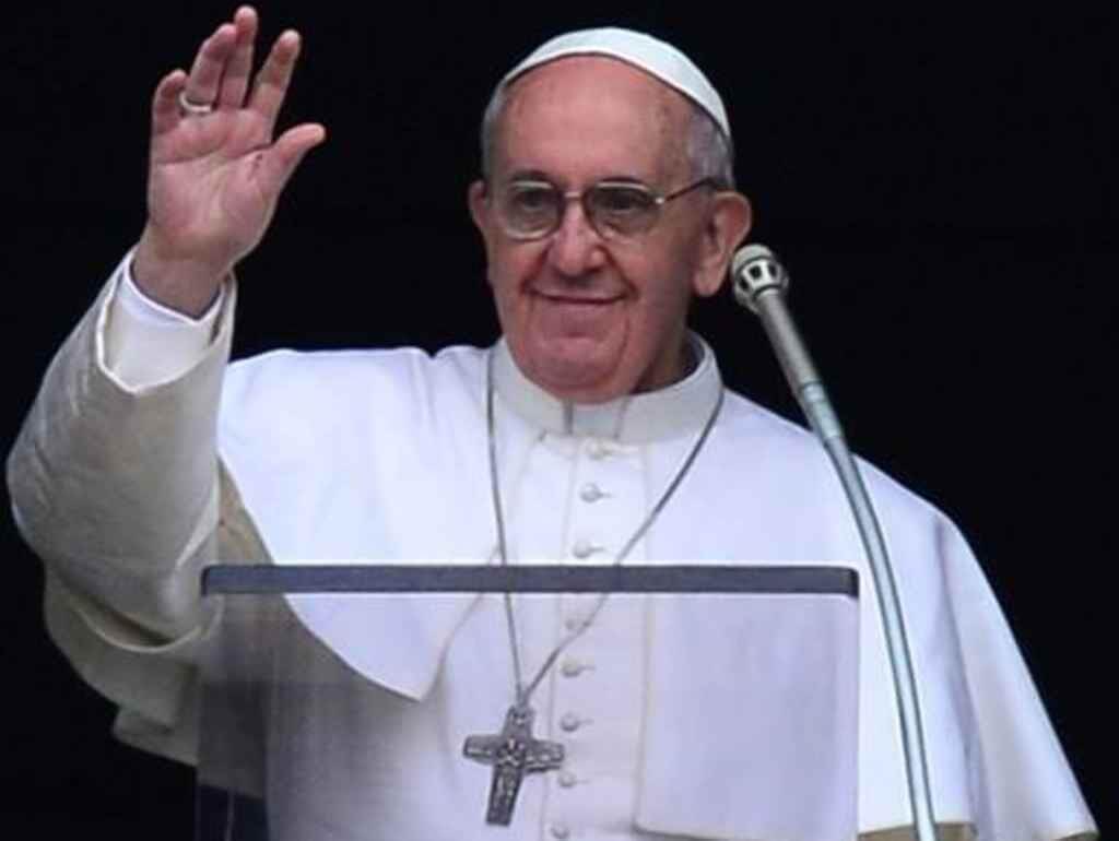 Photo of Papa Francesco: “Basta capitalismo selvaggio”