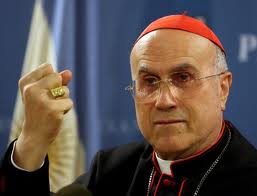 Photo of Bertone lascia: quali nuovi scenari per il Vaticano?