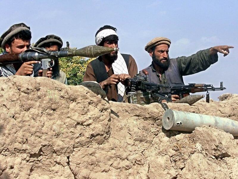 Photo of Pakistan: liberati tre talebani, tra loro anche ex segretario Mullah Omar