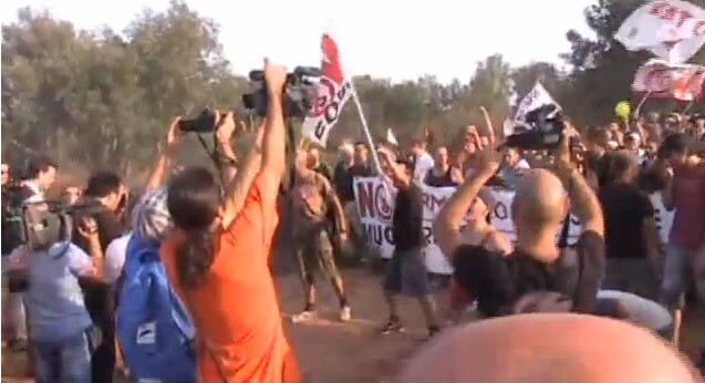 Photo of Video. Manifestazione No Muos 9 Agosto, attivisti dentro la base