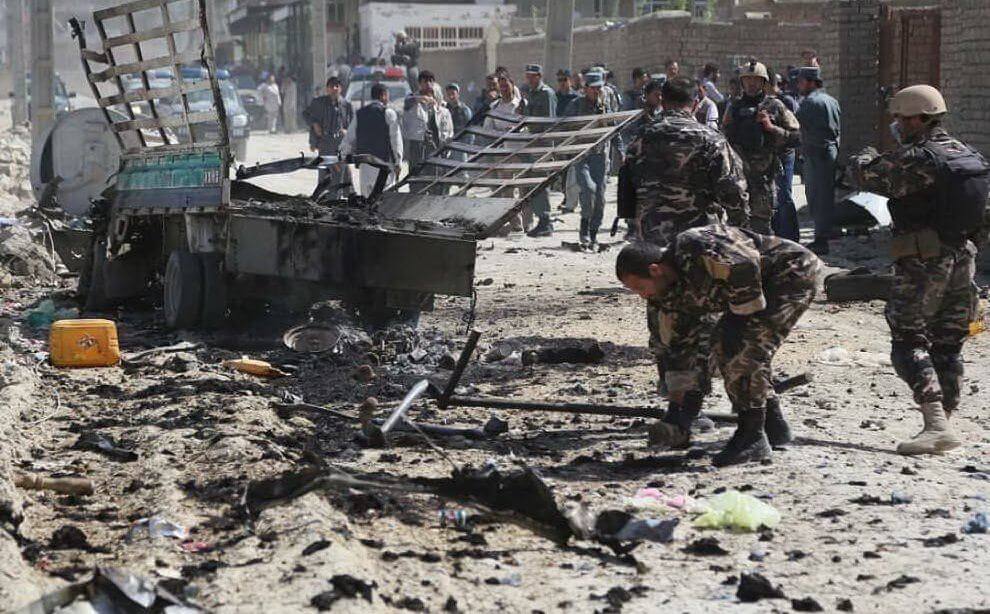 Photo of Afghanistan: attentato contro santuario sciita