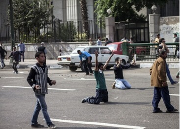 Photo of Egitto. Manifestanti arrestati denunciano torture nelle carceri del regime