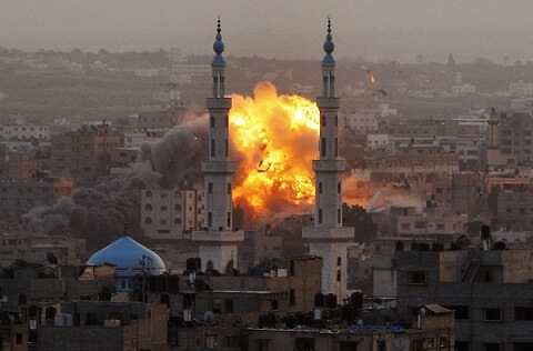 Photo of Striscia di Gaza. Raid aereo israeliano, uccisi due palestinesi