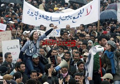 Photo of Studenti e attivisti manifestano a Rabat per chiedere riforme economiche e sociali