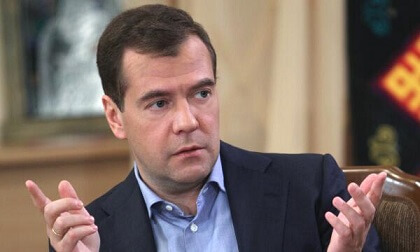 Photo of Medvedev: Yanukovych Still Legitimate Ukraine President