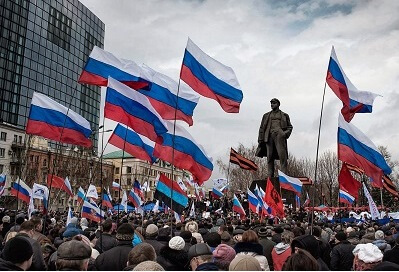 Photo of Ucraina. Manifestanti separatisti occupano stazione televisiva a Donetsk