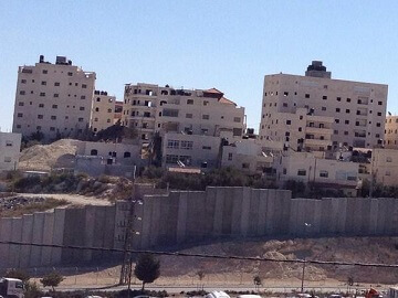 Photo of Israele. Il governo appalta la costruzione di oltre 700 unità abitative a Gerusalemme Est