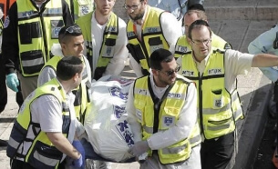 Photo of Gerusalemme: assalto contro sinagoga, uccisi cinque israeliani