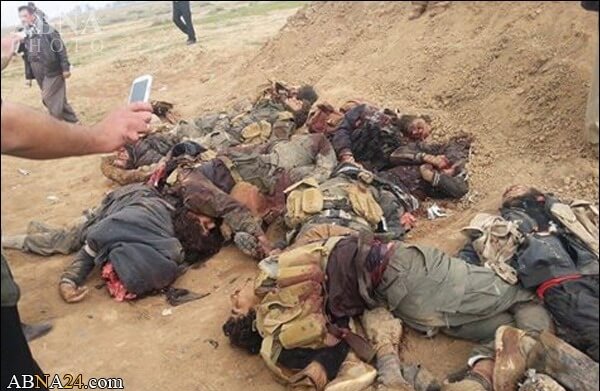 Photo of In Iraq scoperte fosse comuni con 470 corpi