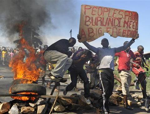 Photo of Il Burundi precipita in una nuova spirale di violenza