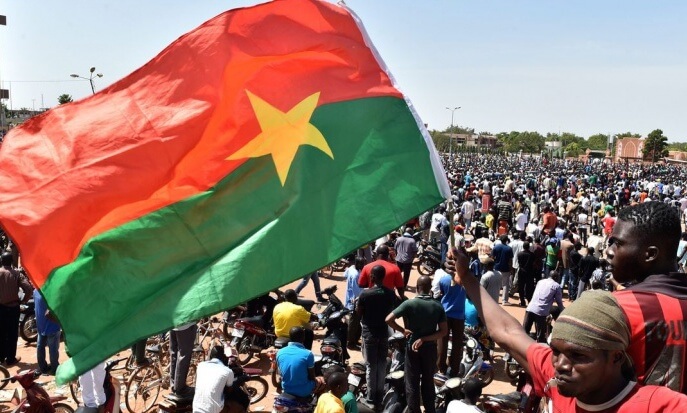 Photo of In Burkina Faso finisce il regime di Campaoré, ma il futuro resta incerto