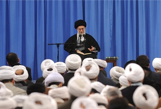 Photo of L’Imam Khamenei condanna l’esecuzione dello sceicco Nimr: “Dio vendicherà il sangue degli innocenti”
