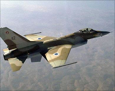 Photo of Raid israeliani contro base aerea siriana