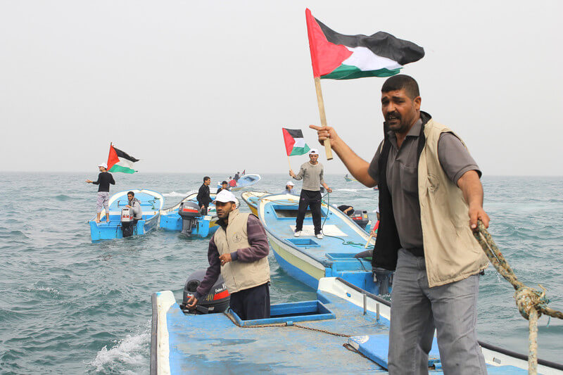 Photo of Israele decide da sé e aumenta di tre Km la distanza per la pesca a Gaza