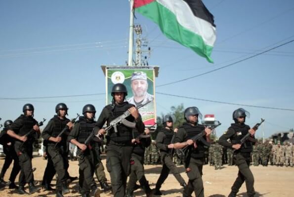 Photo of Hamas dispiega i suoi uomini sul confine con l’Egitto