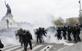 Photo of Video – France: Clashes spark violent arrests in Paris as protesters decry labour reforms