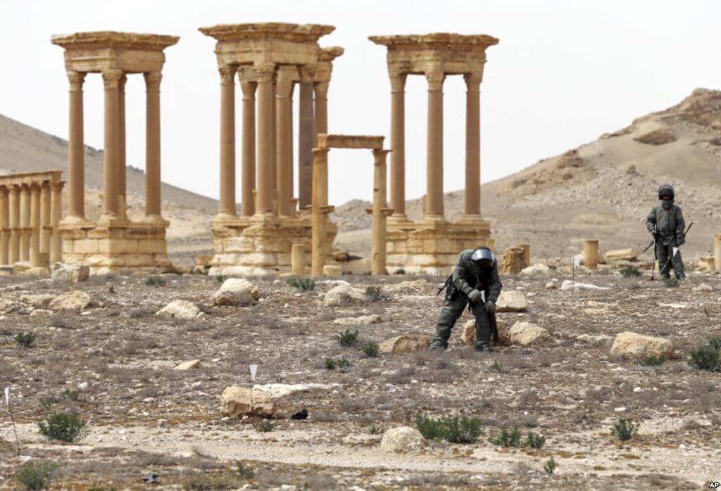 Photo of Quella vergogna tutta italiana tra le rovine di Palmyra