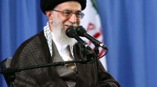 Photo of Khamenei: “Gli inglesi sono di nuovo nel Golfo Persico”