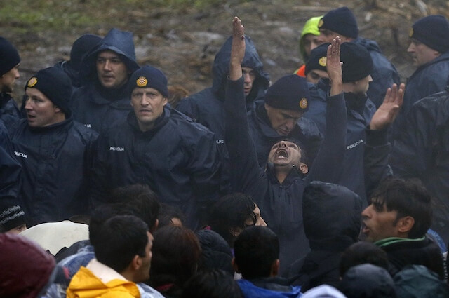 Photo of I migranti, Il gelo e la vergogna europea