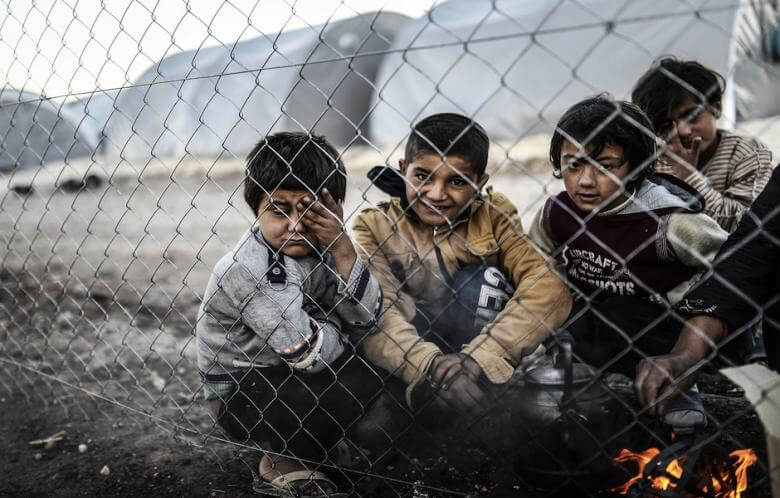Photo of 50 K Syrian Refugees Trapped at Syria-Jordan Border