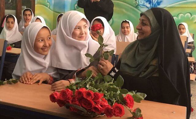 Photo of Iran, l’88% dei bambini rifugiati frequenta scuole