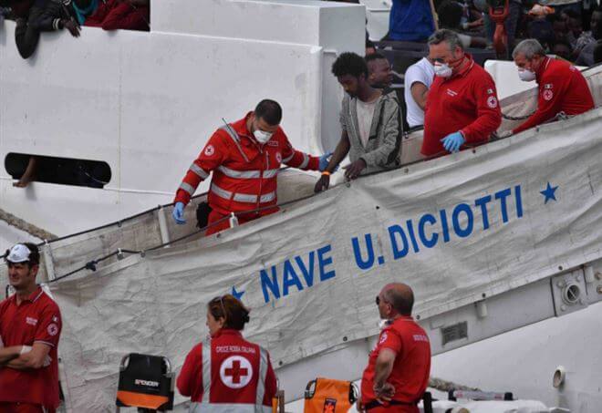 Photo of Nave Diciotti: Mattarella sblocca lo sbarco