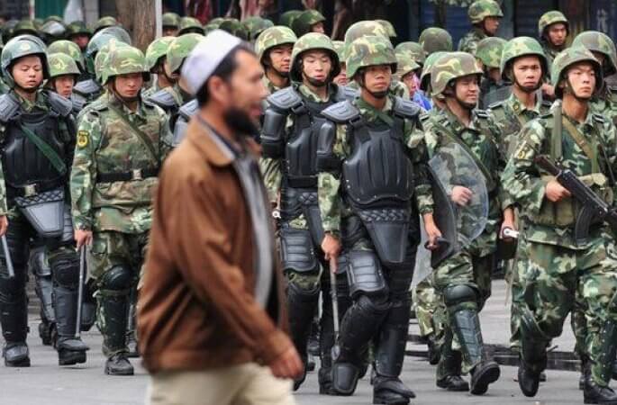 Photo of Cina, un milione di musulmani Uighuri detenuti in campi segreti