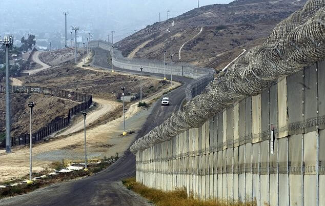 Photo of Usa: Pentagono, un miliardo per muro