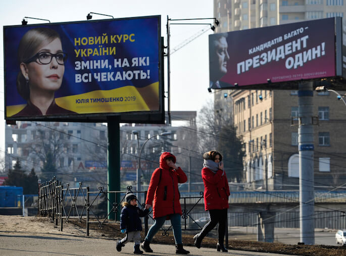 Photo of Elezioni Ucraina vince il comico Zelensky