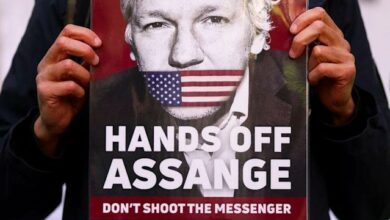 Photo of Assange, Snowden e lo strano senso della democrazia americana