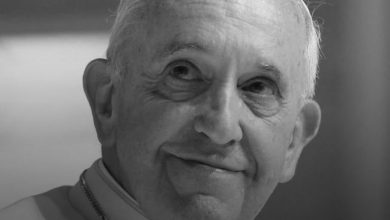 Iran-Papa-Francesco